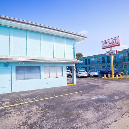Aladdin Motel By Oyo Merritt Island Exterior foto